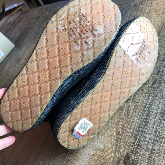 UGG black suede moccasins boots - Picture 2 of 3